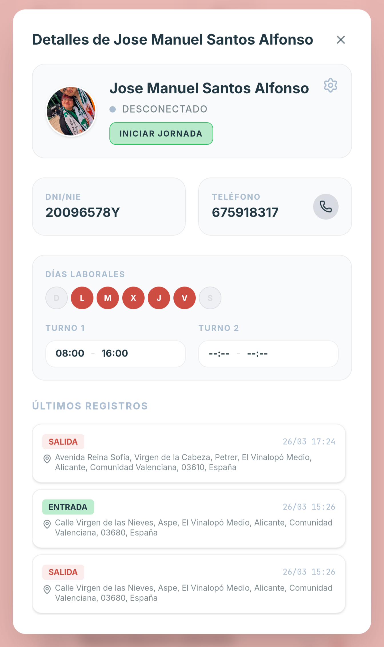Pantalla de fichaje con ubicación del empleado